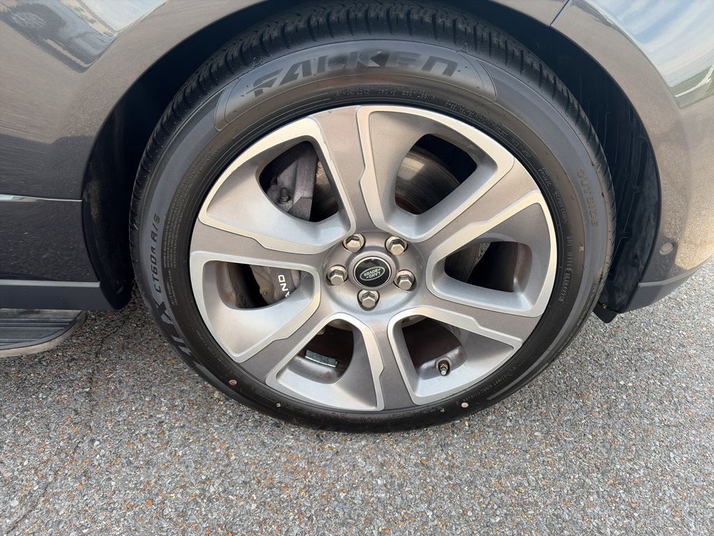 Used 2019 Land Rover Range Rover Supercharged image 34