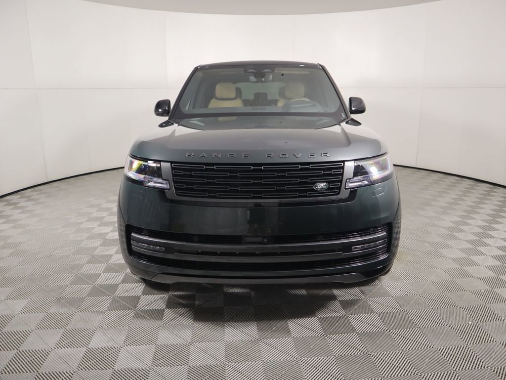 New 2025 Land Rover Range Rover Long Wheelbase SE image 2