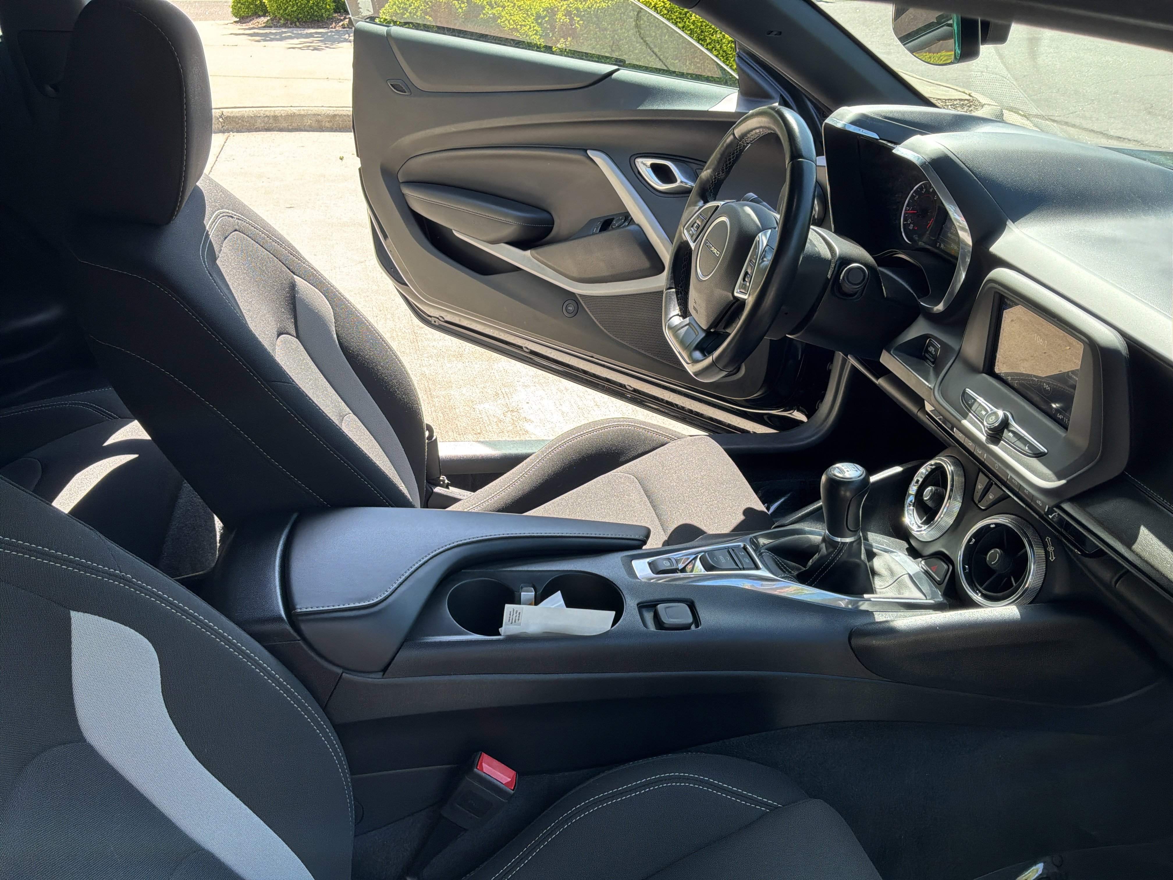 Used 2019 Chevrolet Camaro LT RWD image 32