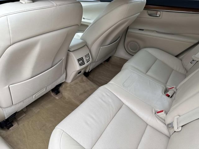 Used 2015 Lexus ES 300h w/ Navigation System Package FWD image 14