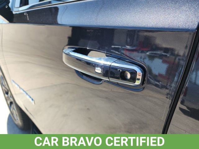 Used 2025 Chevrolet Suburban Premier w/ Sun And Tow Package AWD/4WD image 12
