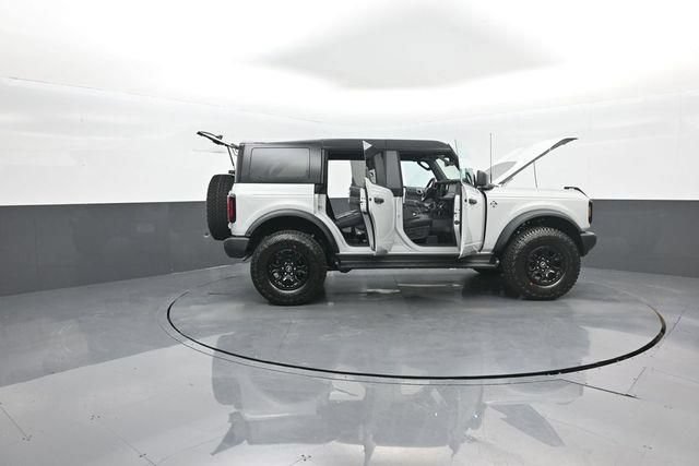 New 2026 Ford Bronco Outer Banks w/ Sasquatch Package AWD/4WD image 38