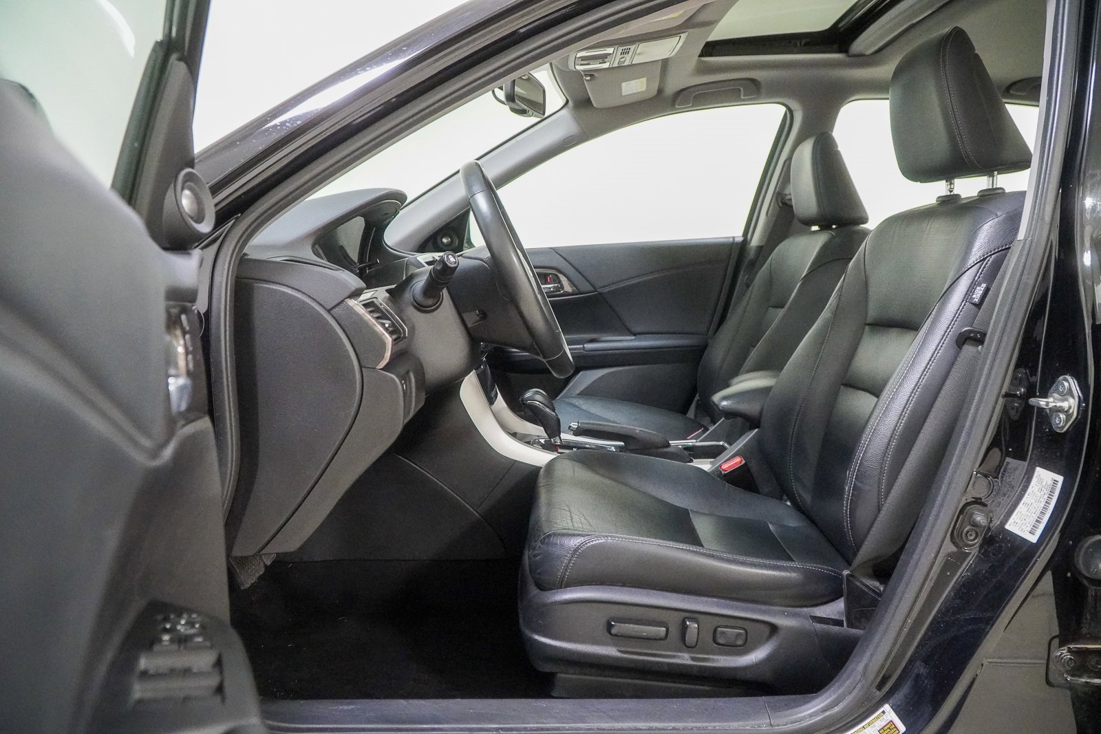 Used 2016 Honda Accord EX-L image 20