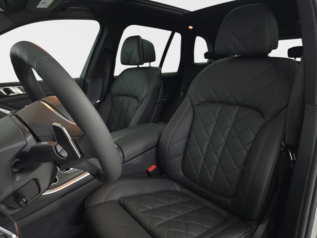New 2026 BMW X5 xDrive50e w/ M Sport Package image 15