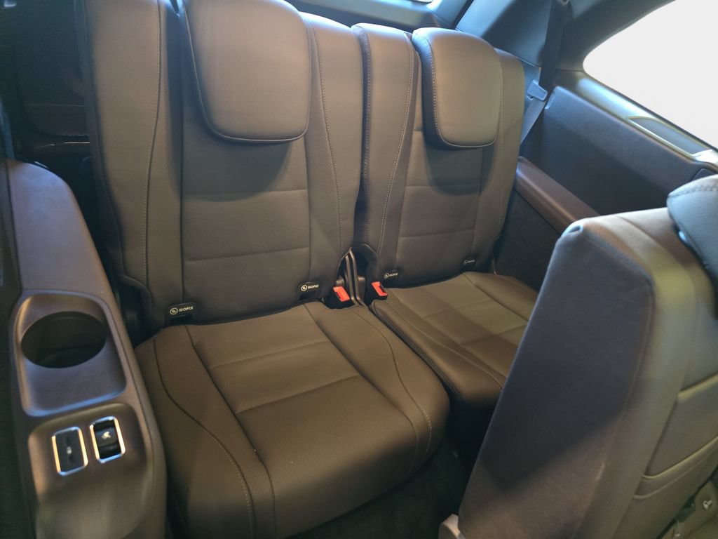 Used 2021 Mercedes-Benz GLS 450 4MATIC image 16