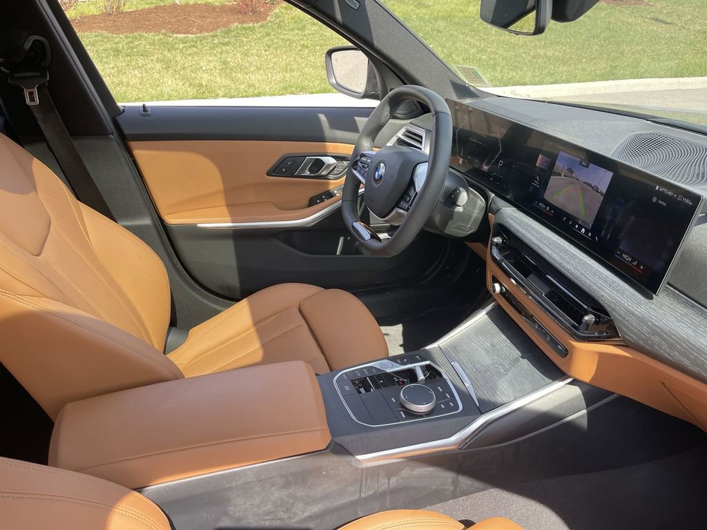 Used 2025 BMW 330i xDrive Sedan image 40