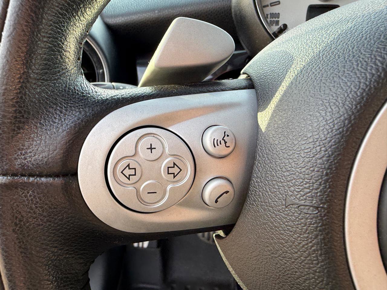 Used 2010 MINI Cooper Clubman S image 13