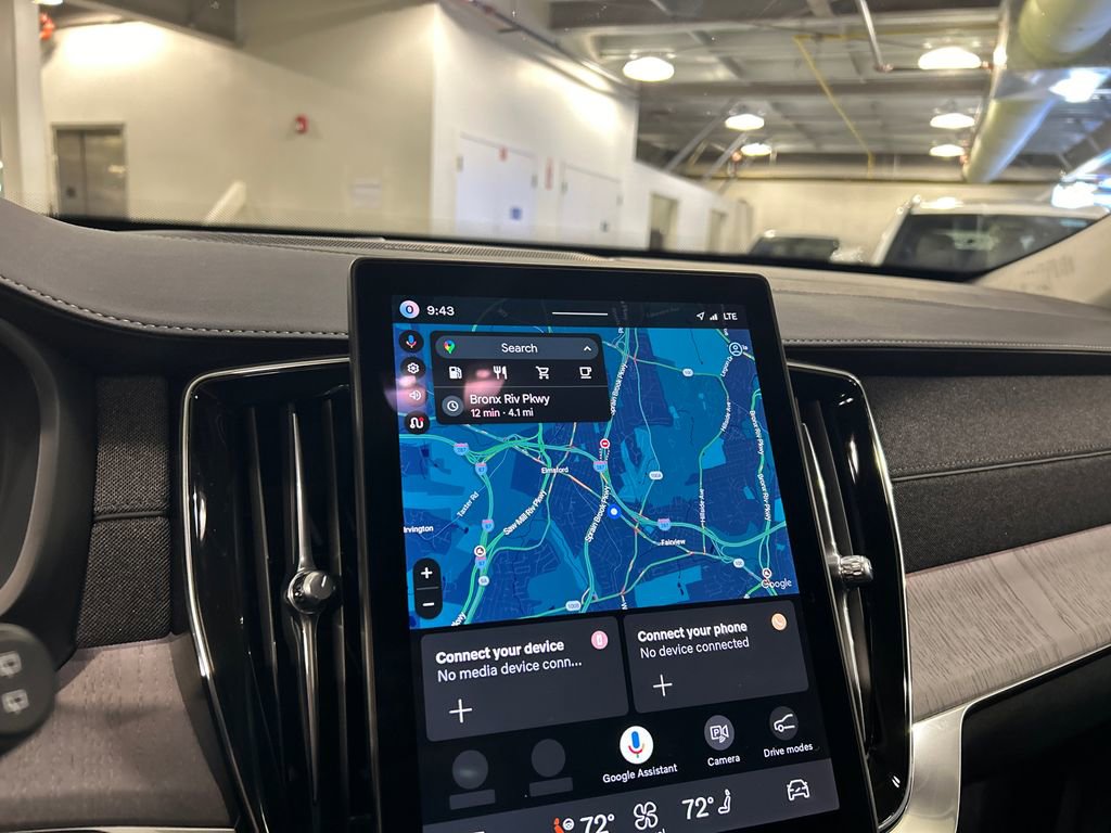 Used 2026 Volvo XC90 B6 Ultra w/ Protection Package image 16