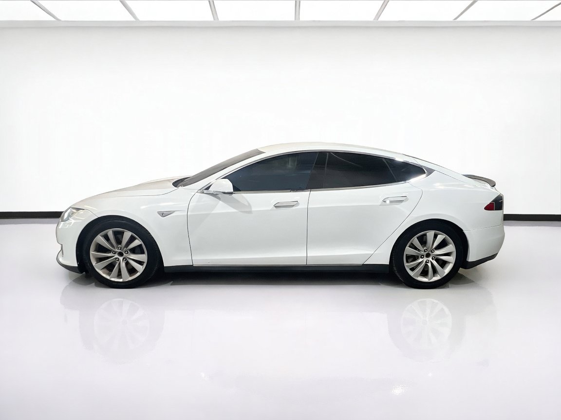 Used 2013 Tesla Model S Performance RWD image 22