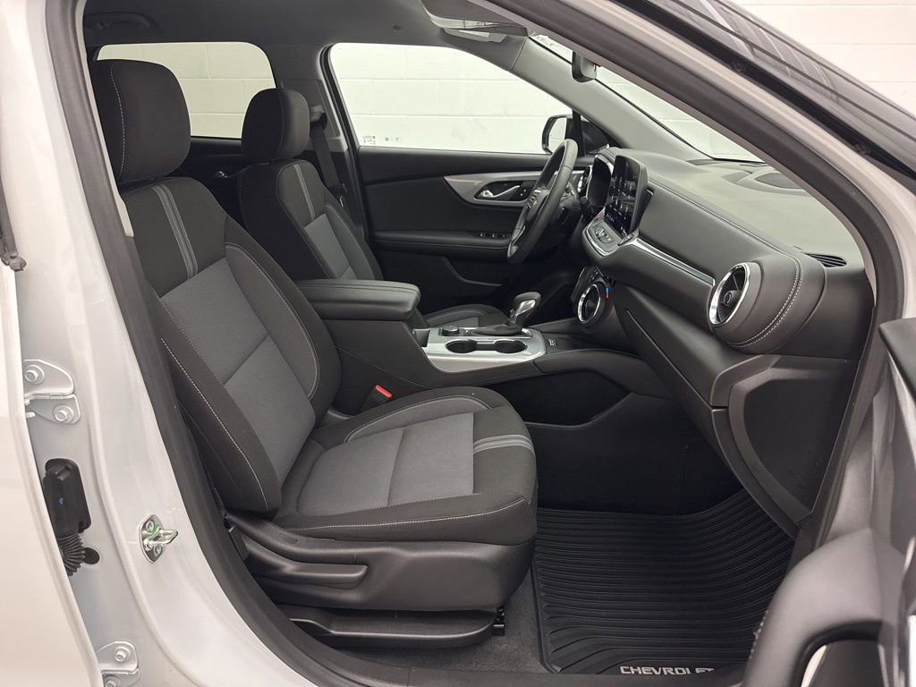 Used 2024 Chevrolet Blazer LT w/ Convenience Package image 46