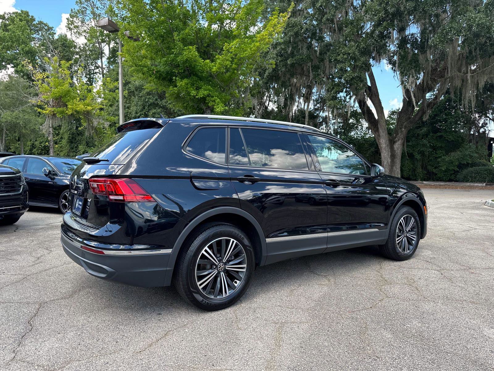 Used 2024 Volkswagen Tiguan Wolfsburg Edition image 3