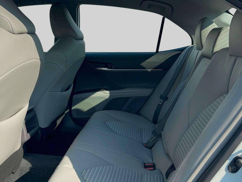 Used 2024 Toyota Camry SE AWD/4WD image 9