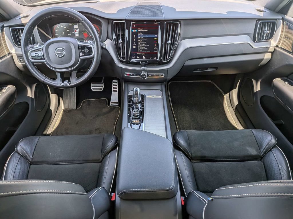 Used 2019 Volvo XC60 T8 R-Design w/ Protection Package Premier AWD/4WD image 21