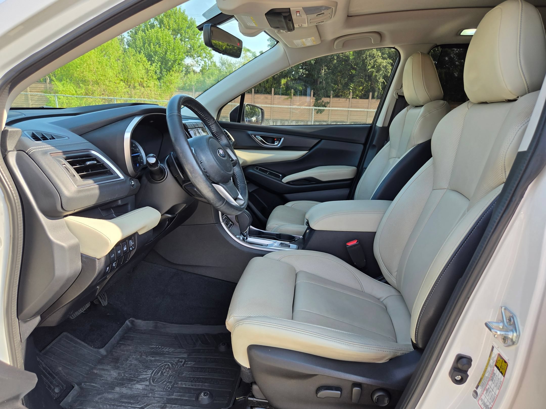 Used 2022 Subaru Ascent Limited w/ Technology Package AWD/4WD image 9