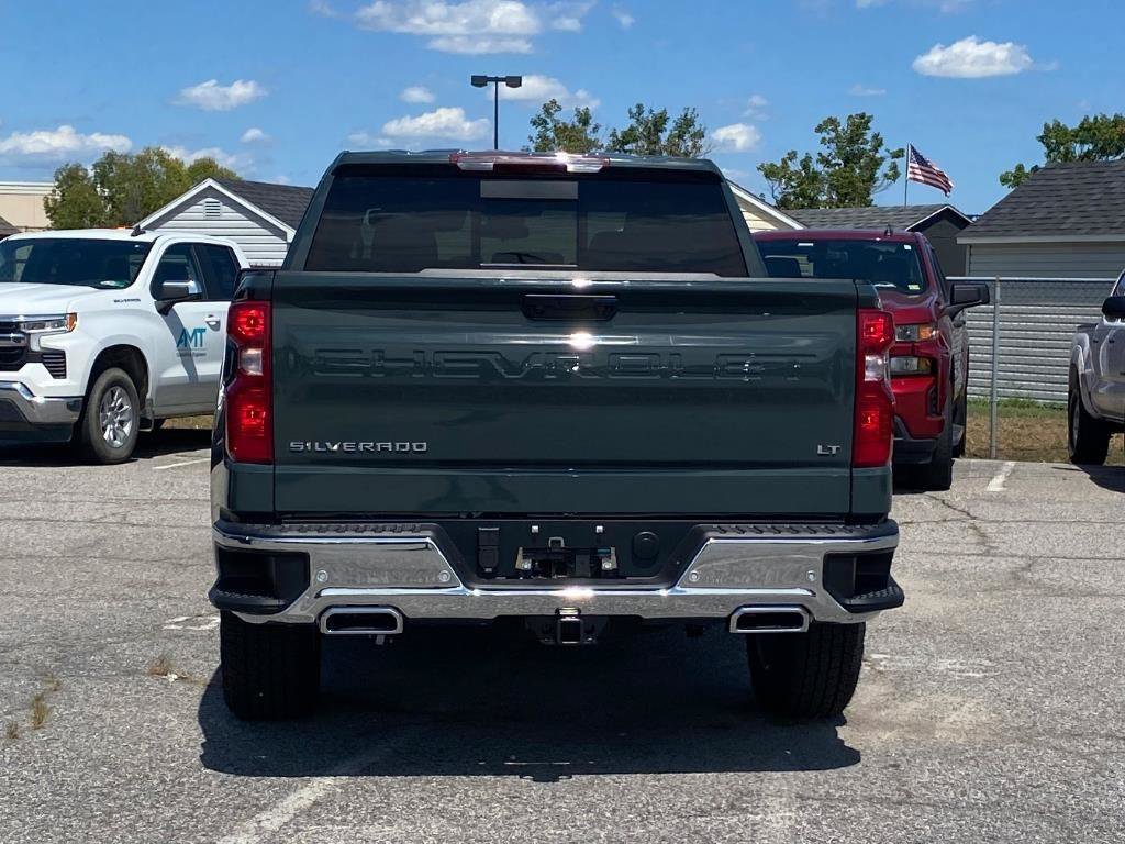 New 2025 Chevrolet Silverado 1500 LT w/ Z71 Off-Road Package AWD/4WD image 4
