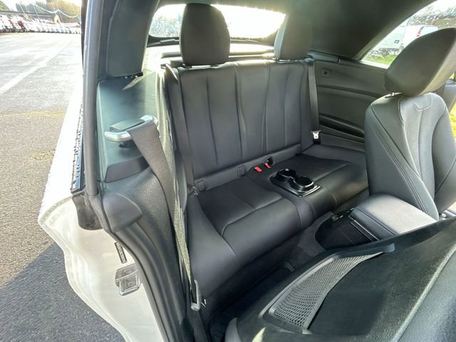 Used 2020 BMW 230i Convertible w/ M Sport Package image 26