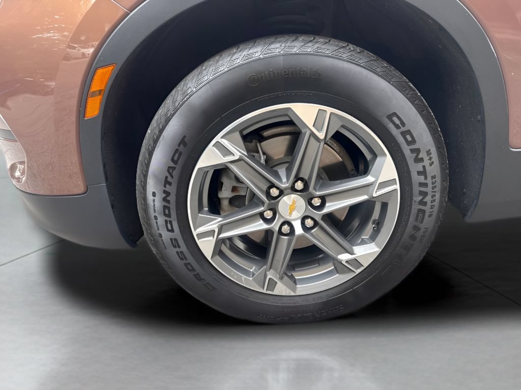 Used 2024 Chevrolet Blazer LT FWD image 4
