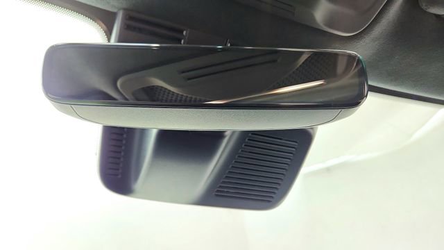 Used 2022 Rivian R1S Launch Edition image 55