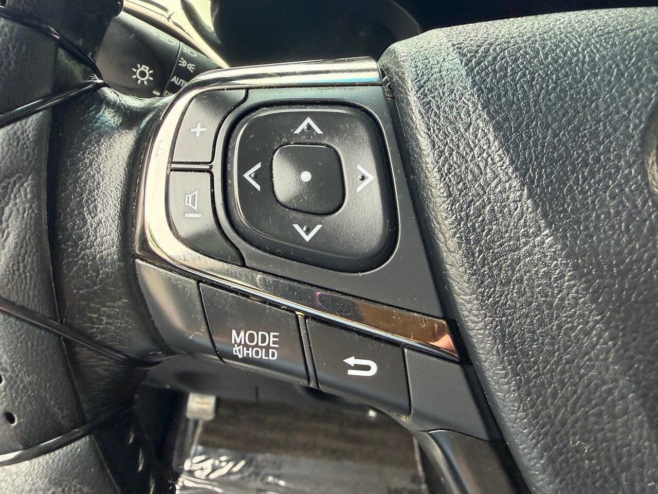 Used 2013 Toyota Avalon XLE Premium image 22