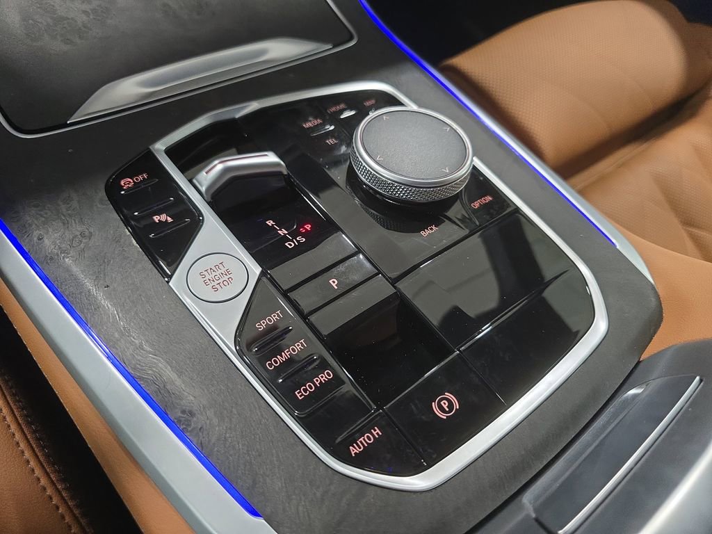 Certified 2025 BMW X5 sDrive40i w/ Climate Comfort Package image 20