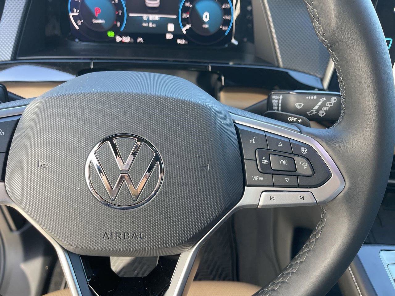 New 2026 Volkswagen Atlas Cross Sport SEL R-Line image 21