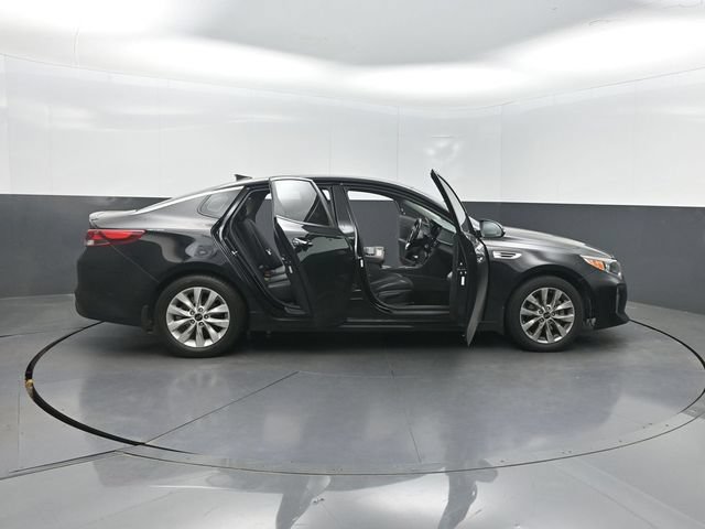 Used 2018 Kia Optima S FWD image 35