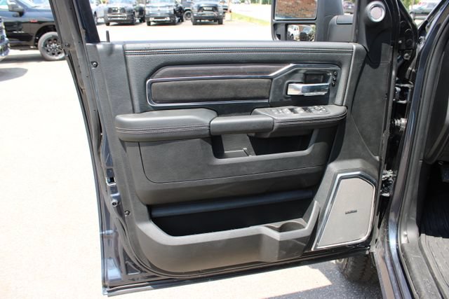New 2026 RAM 3500 Laramie AWD/4WD image 14