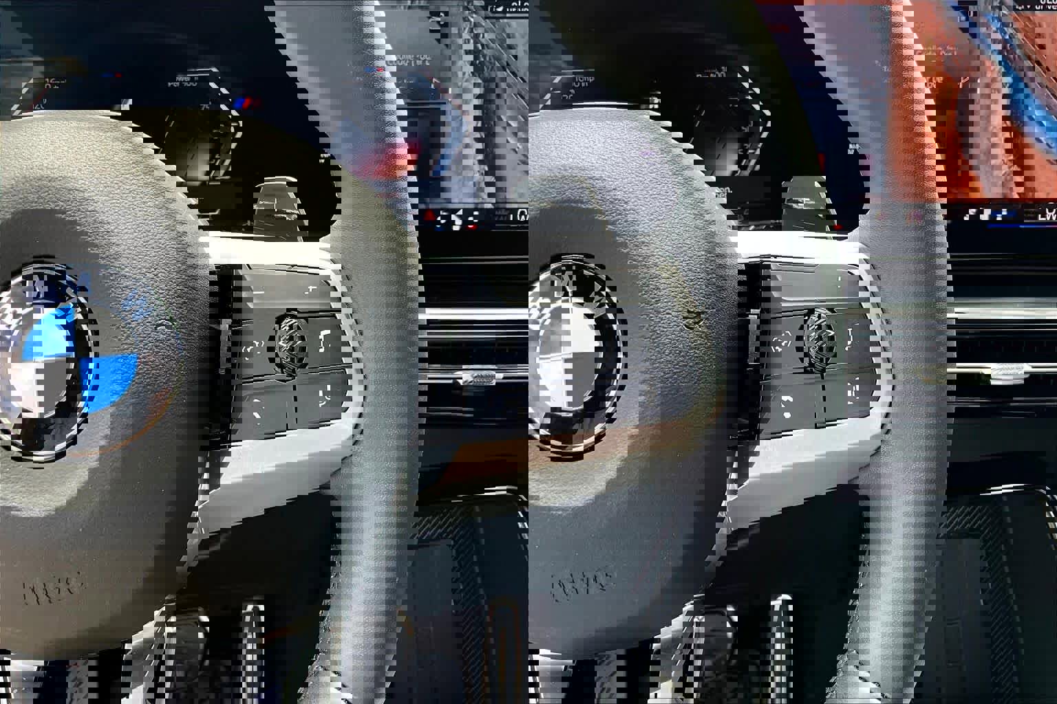 Certified 2025 BMW X1 xDrive28i w/ M Sport Package image 25