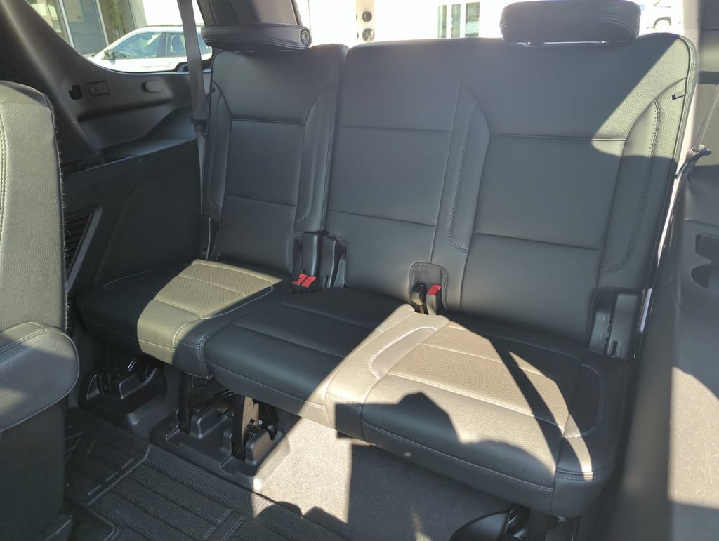 Used 2024 GMC Yukon Denali AWD/4WD image 29