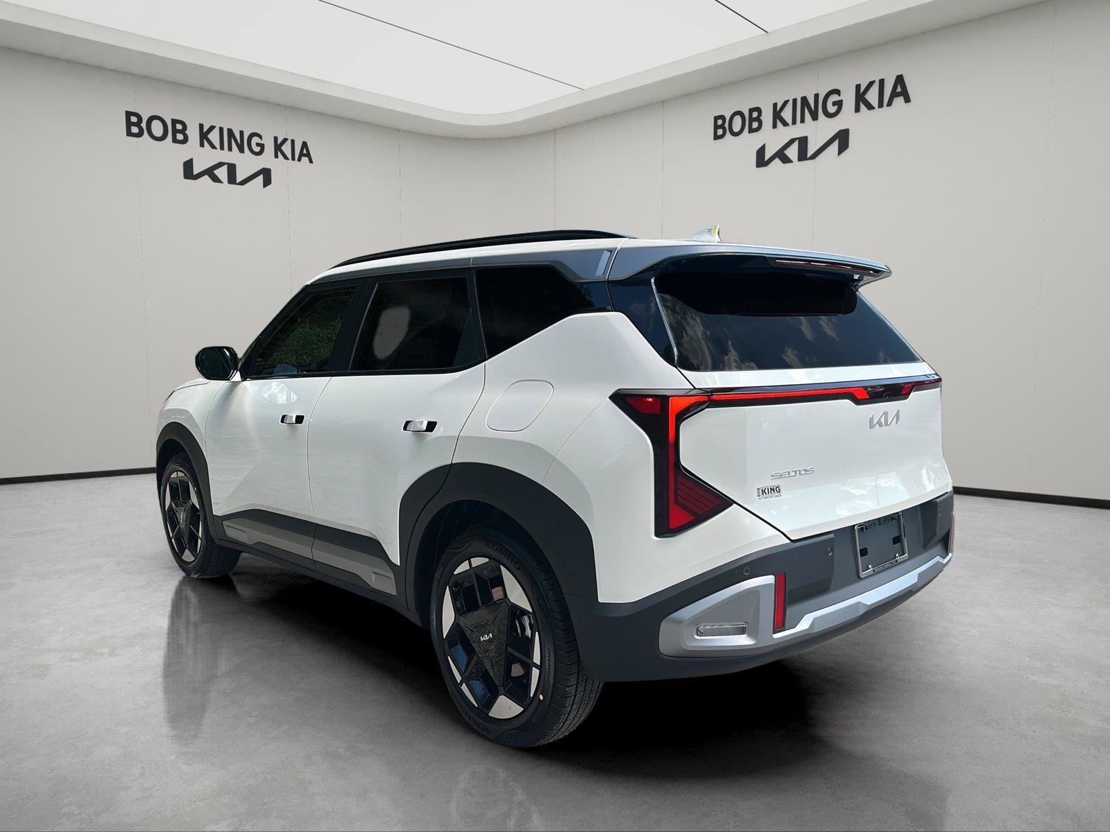 New 2027 Kia Seltos EX FWD image 3