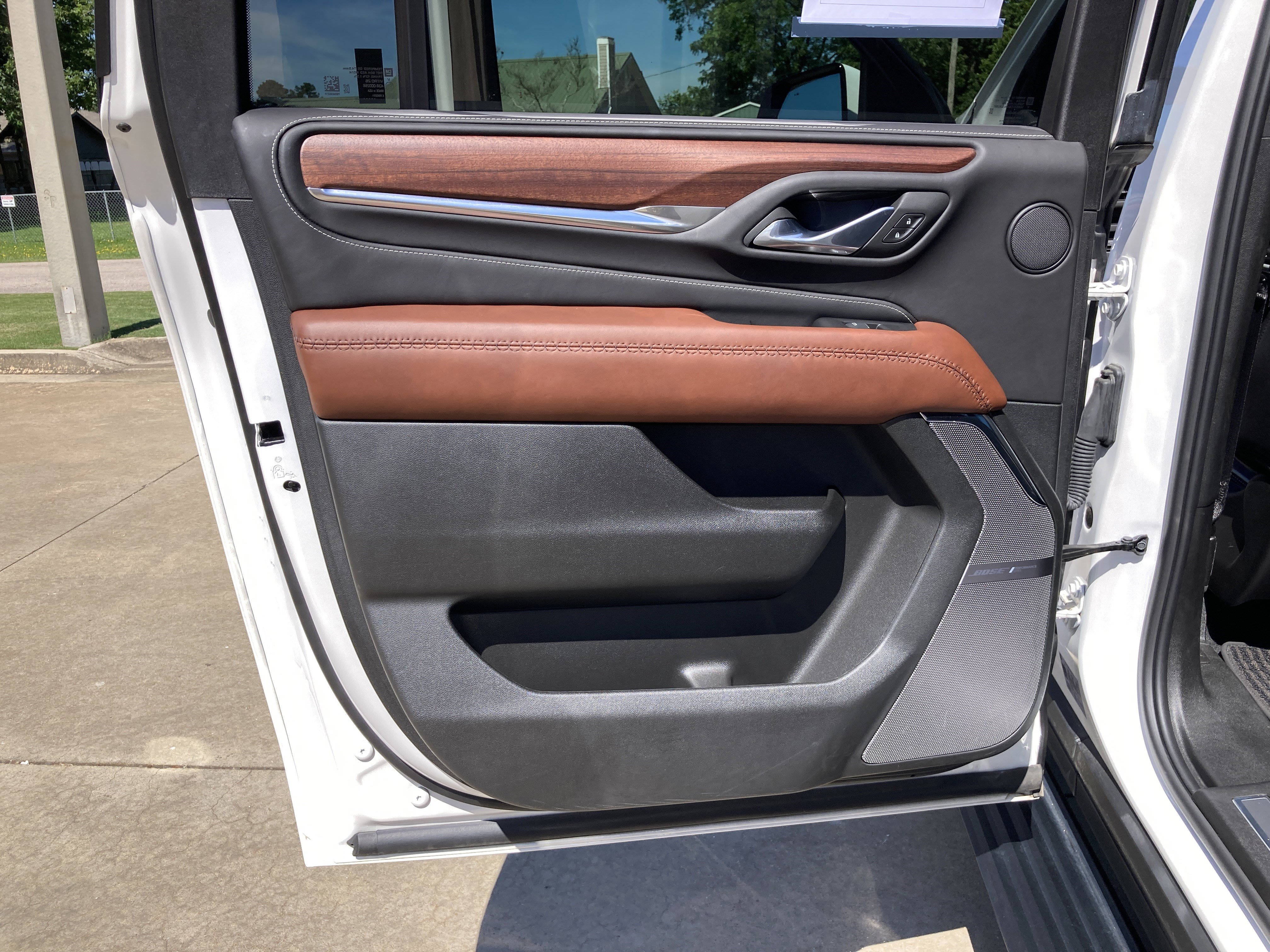 Certified 2024 GMC Yukon XL Denali Ultimate AWD/4WD image 19