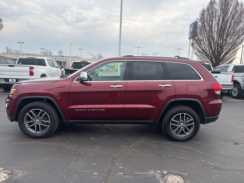 Used 2018 Jeep Grand Cherokee Limited image 3