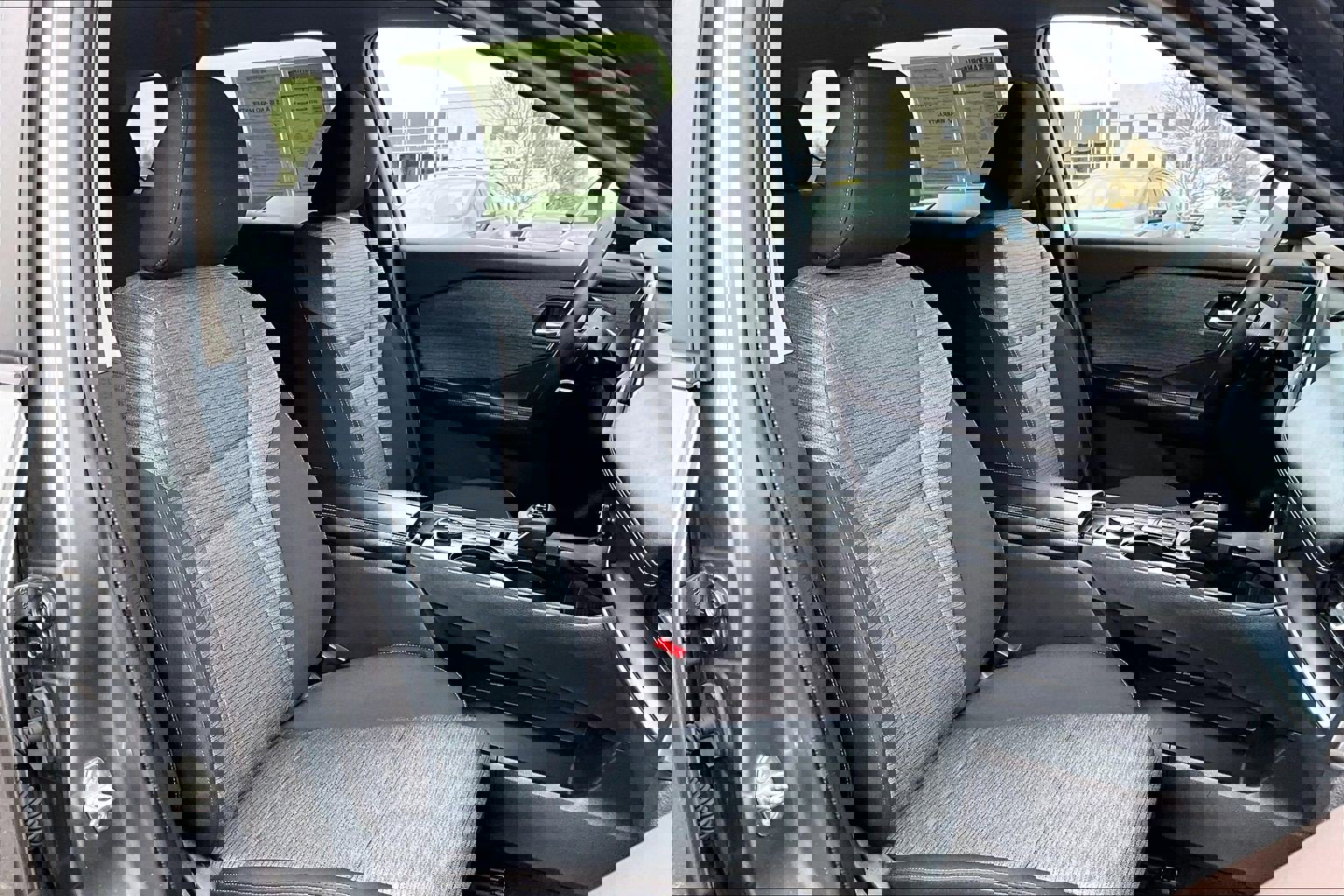 Used 2023 Nissan Rogue SV image 7