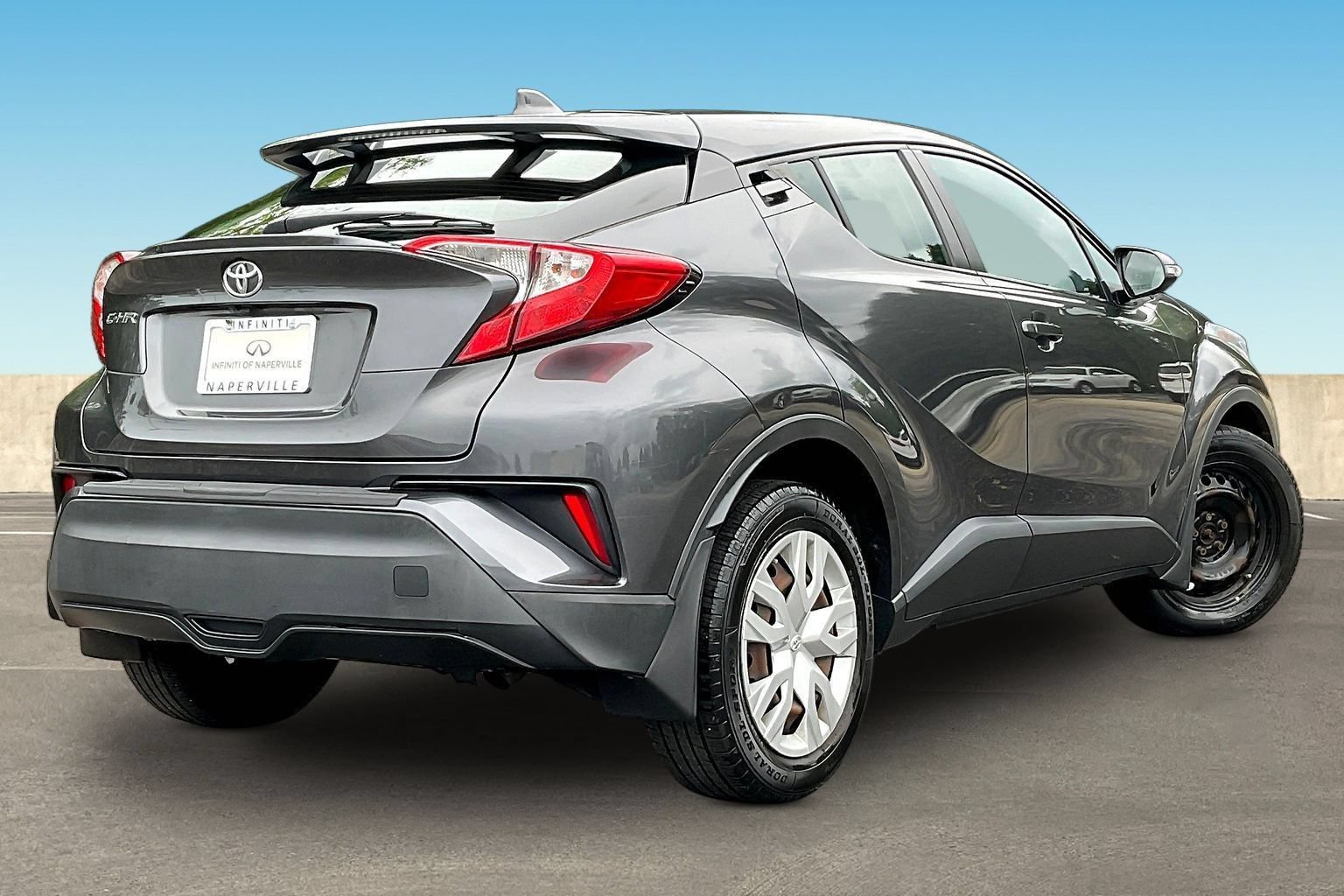 Used 2019 Toyota C-HR LE FWD image 5