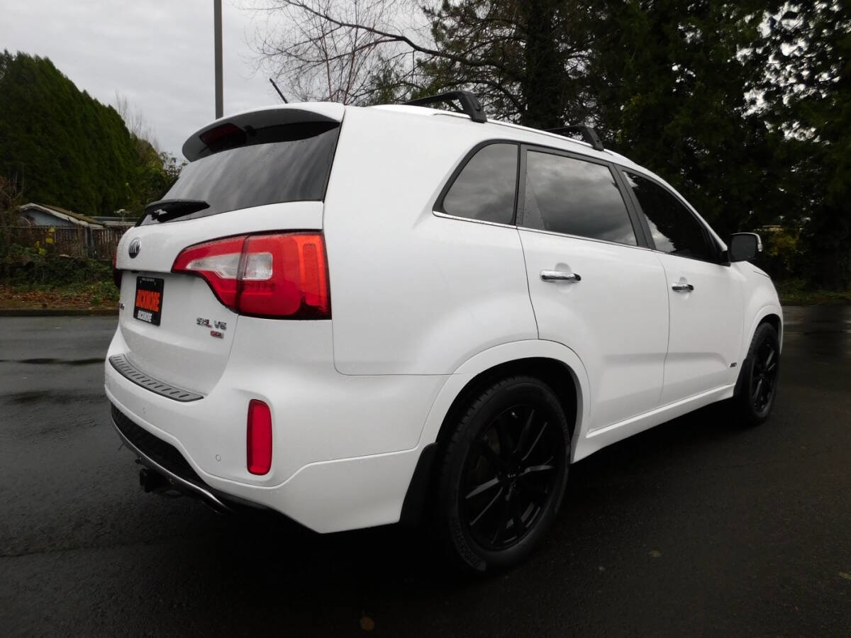 Used 2014 Kia Sorento SX w/ 3rd Row Package image 2