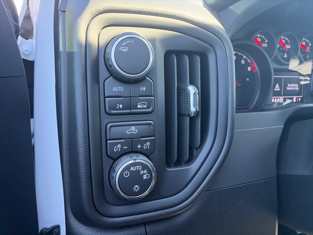 New 2026 Chevrolet Silverado 1500 Custom AWD/4WD image 13