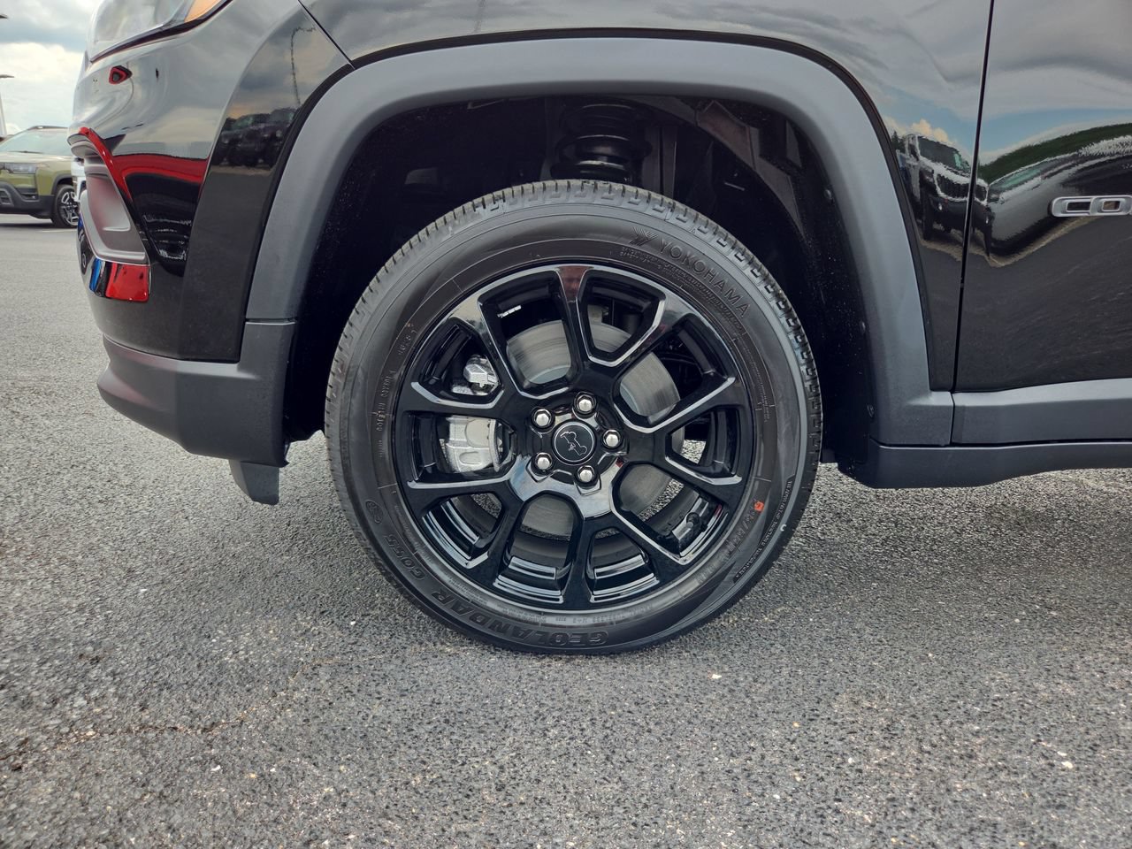 New 2026 Jeep Compass Latitude AWD/4WD image 9