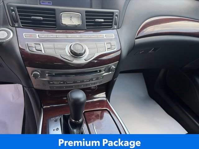 Used 2017 INFINITI Q70 3.7 w/ Technology Package AWD/4WD image 18
