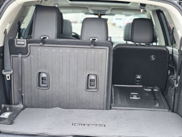 New 2026 Nissan Pathfinder Platinum image 31