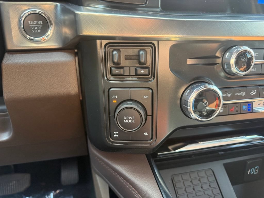 New 2026 Ford F250 King Ranch w/ Chrome Package AWD/4WD image 29