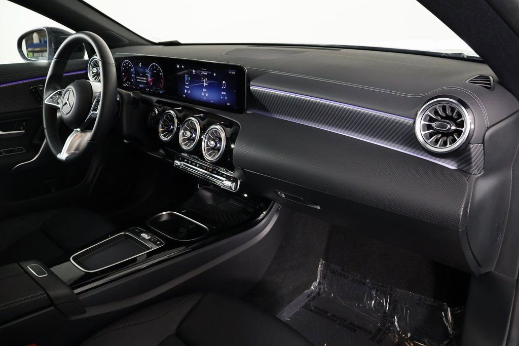 Certified 2025 Mercedes-Benz CLA 250 image 9
