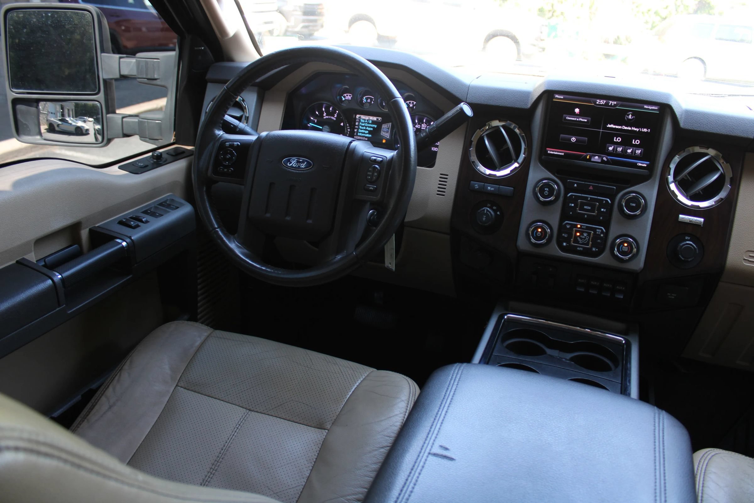 Used 2013 Ford F250 Lariat w/ Lariat Interior Pkg AWD/4WD image 15
