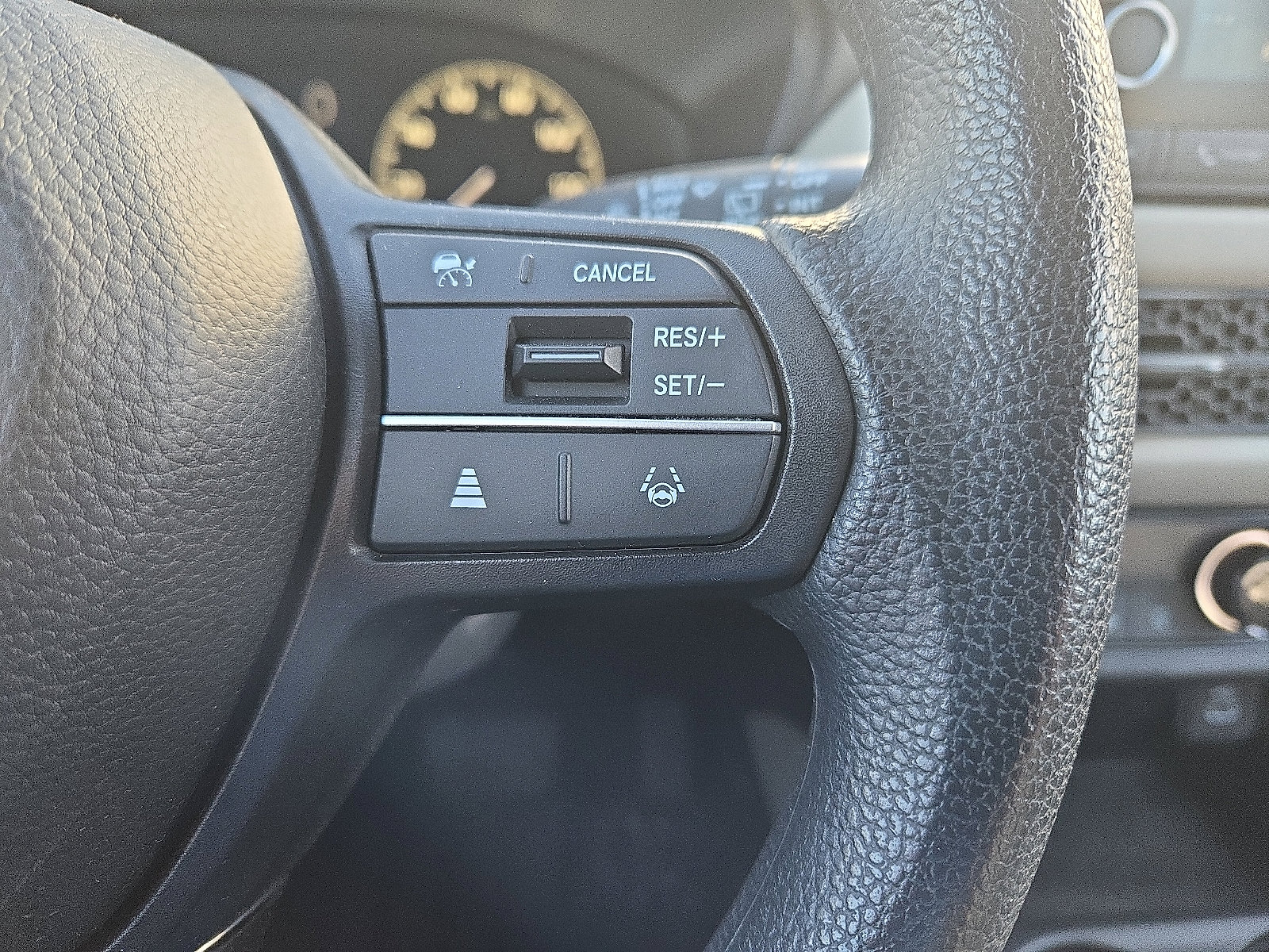 Certified 2024 Honda HR-V LX image 24