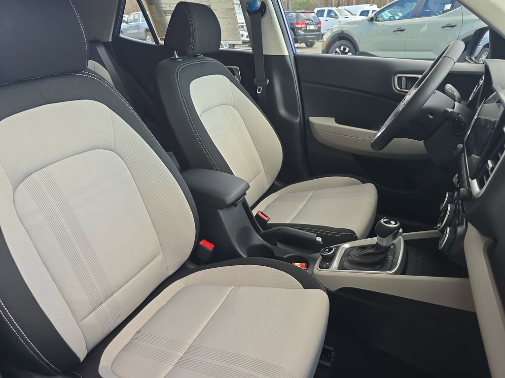 New 2026 Hyundai Venue SEL FWD image 10