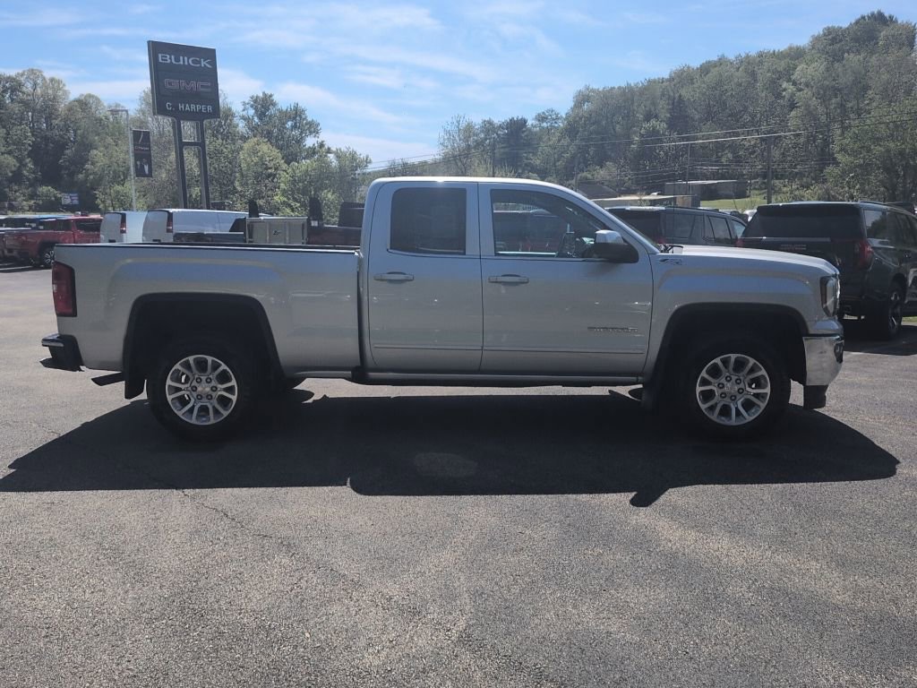 Used 2019 GMC Sierra 1500 SLE w/ SLE Value Package AWD/4WD image 12