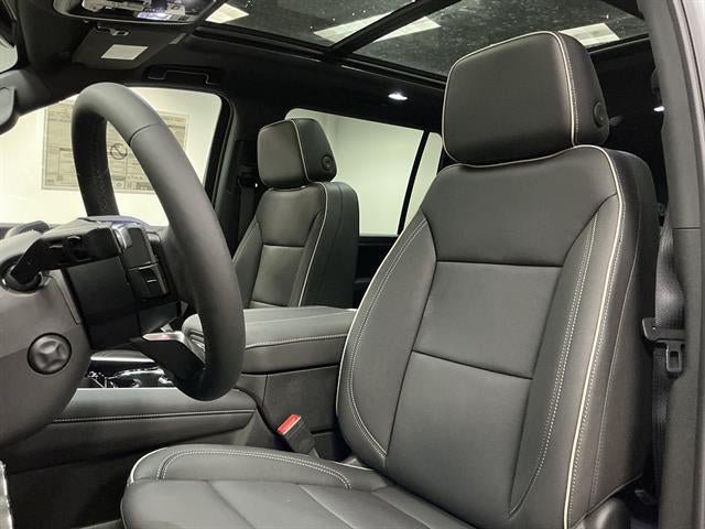 New 2026 Chevrolet Suburban Premier AWD/4WD image 9