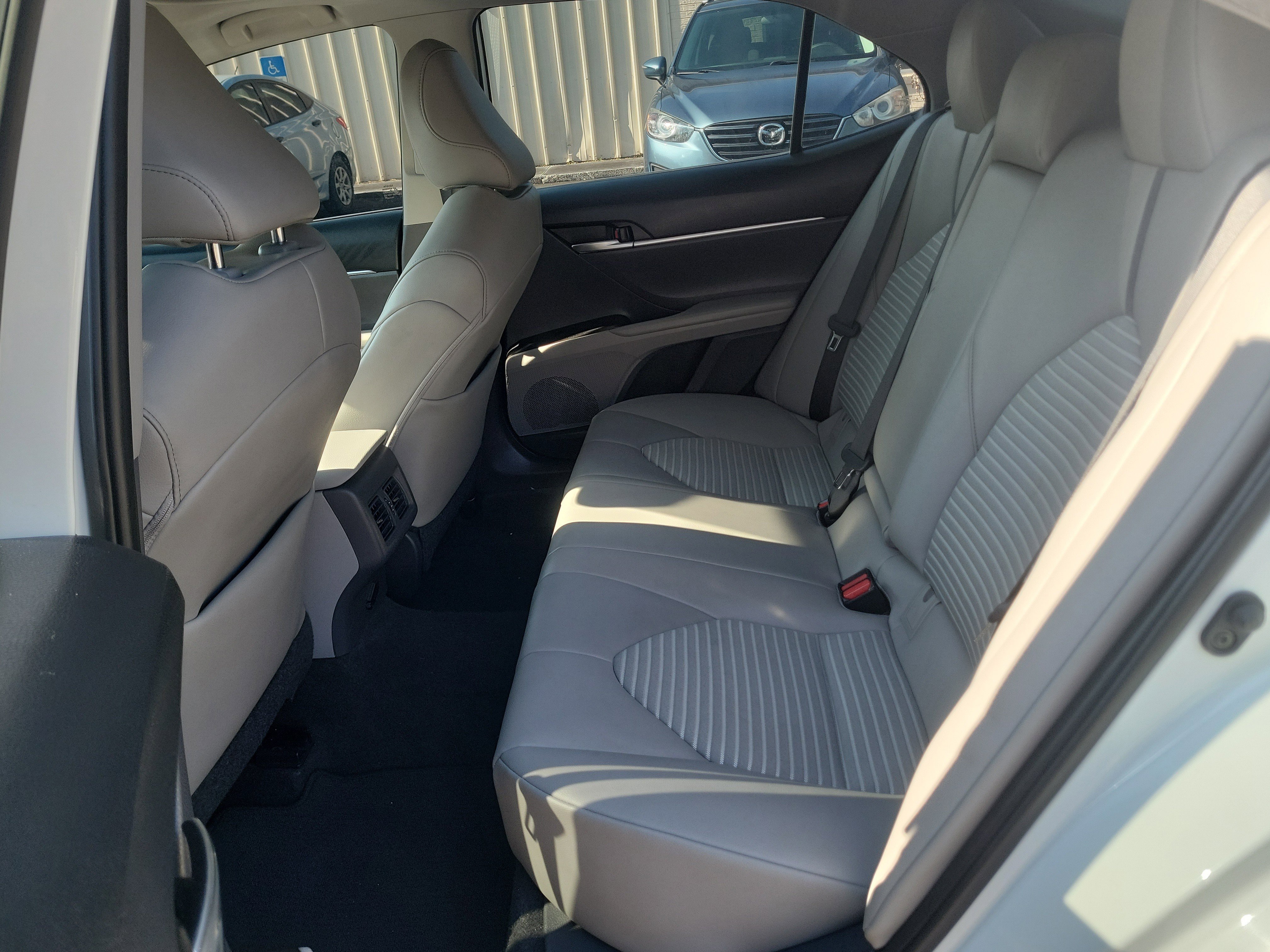 Used 2021 Toyota Camry SE w/ Audio Upgrade Package FWD image 14