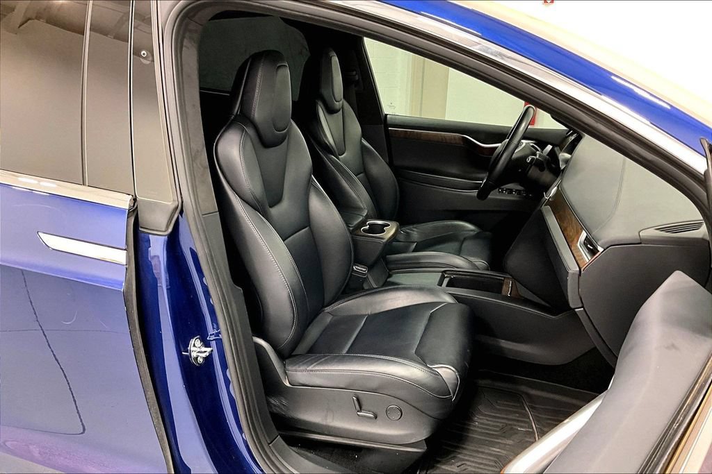 Used 2017 Tesla Model X 90D AWD/4WD image 9
