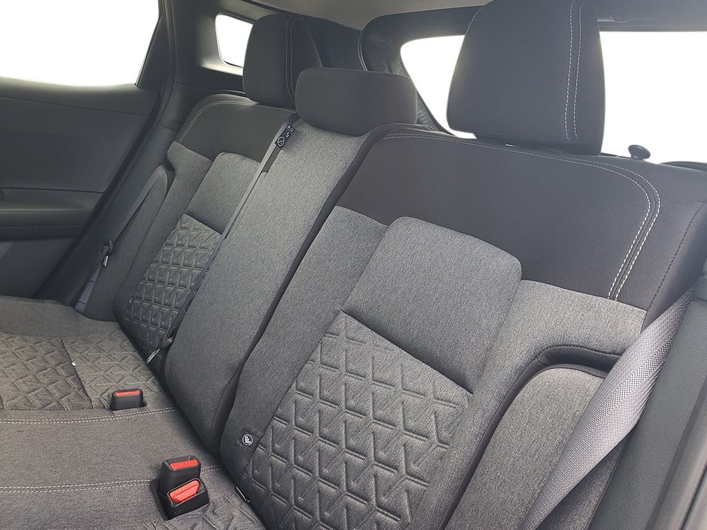 New 2027 Nissan Kicks SV FWD image 30