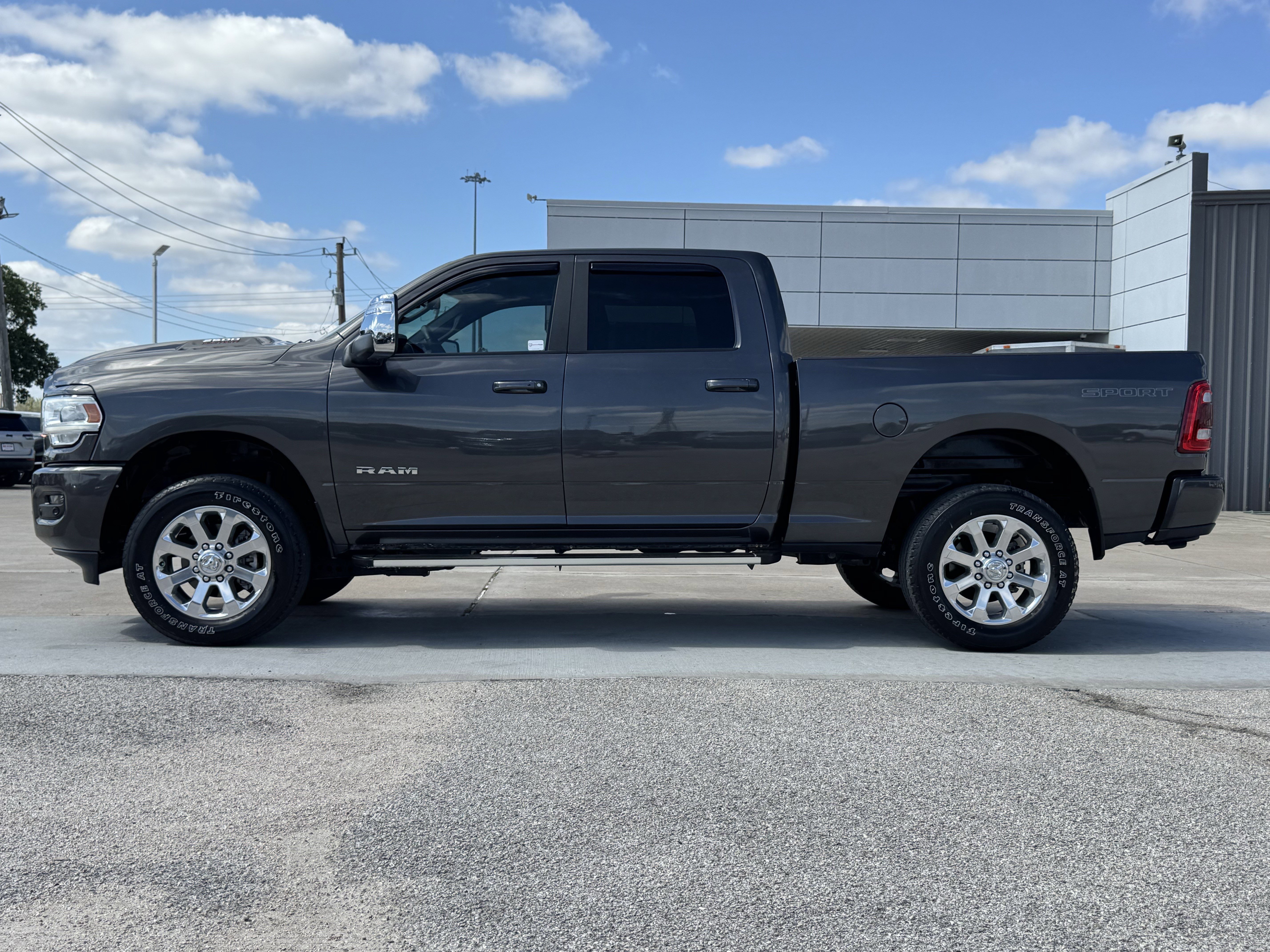 Used 2024 RAM 2500 Laramie w/ Sport Appearance Package image 7